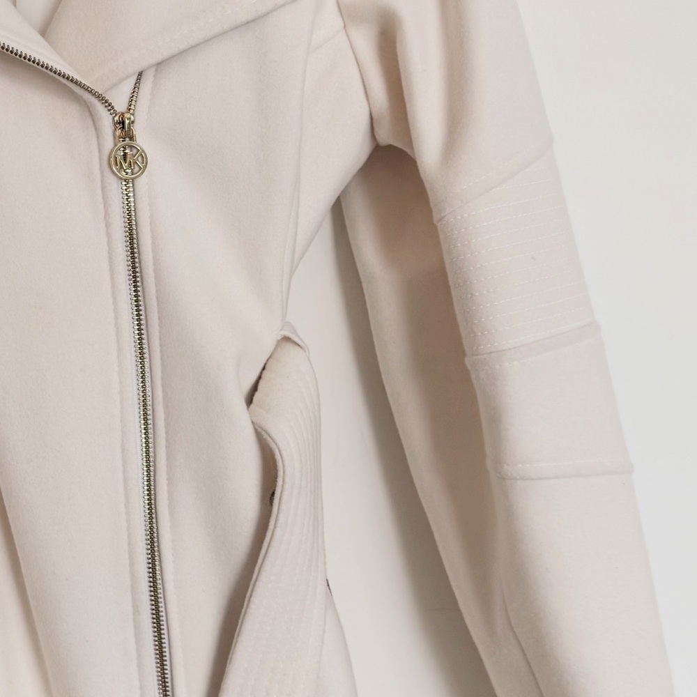 Michael Kors Cream Belted Trench Coat - Picture 6 of 8